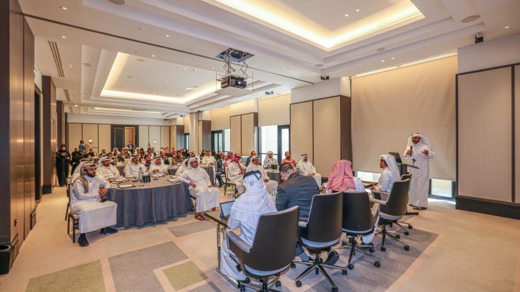 جانب من جلسات الندوة