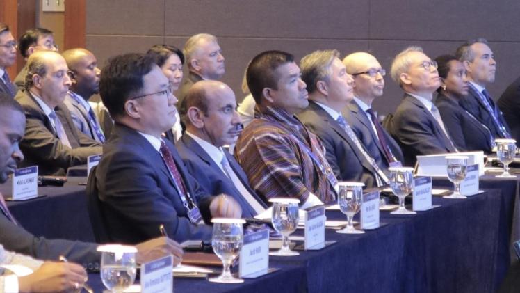 سعادة السيد جاسم بن سيف السليطي وزير المواصلات