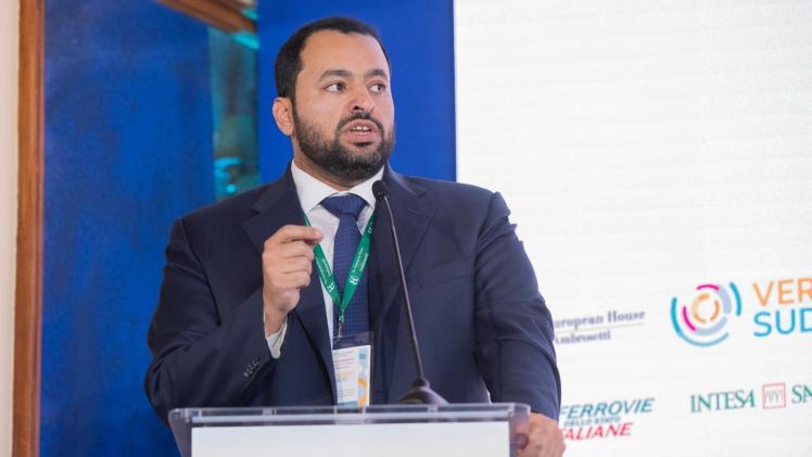 سعادة الدكتور محمد بن عبد العزيز بن صالح الخليفي وزير الدولة بوزارة الخارجية