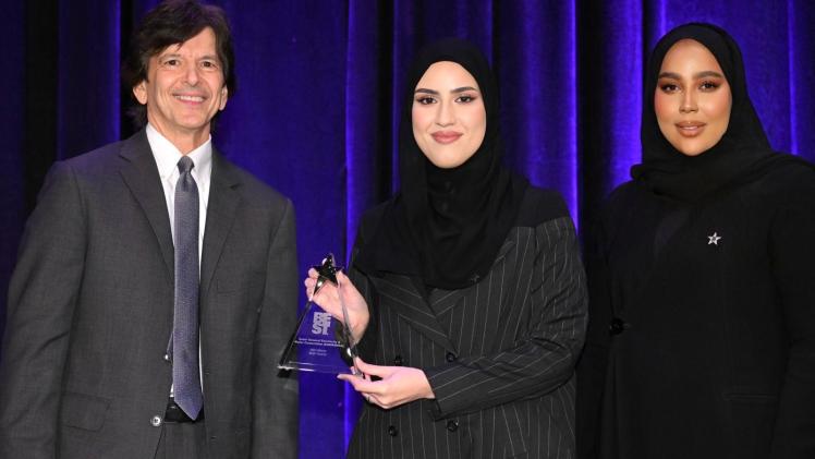 جانب من التكريم