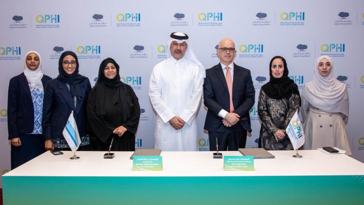 جانب من توقيع المذكرات