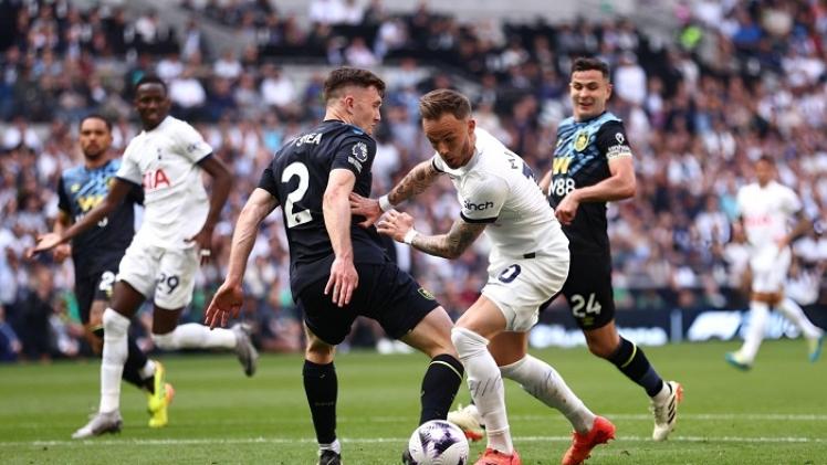 مباراة توتنهام وبيرنلي