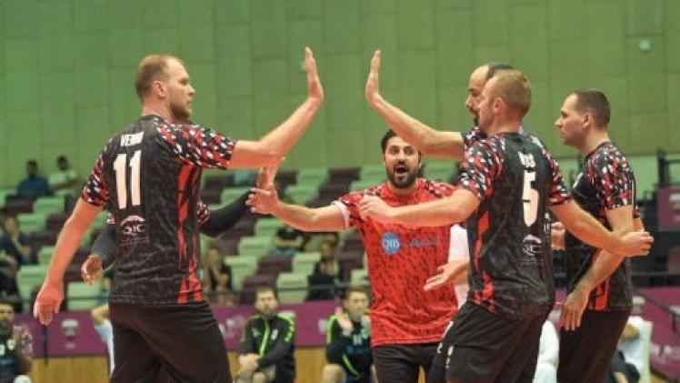 لاعبو فريق الريان للكرة الطائرة