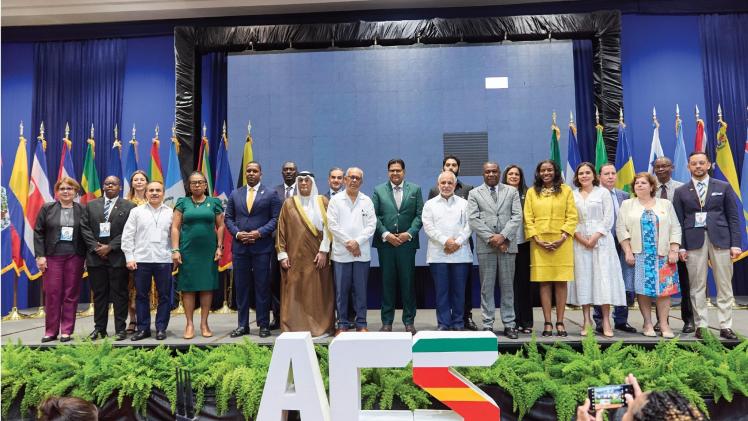 صورة جماعية علي هامش المنتدي