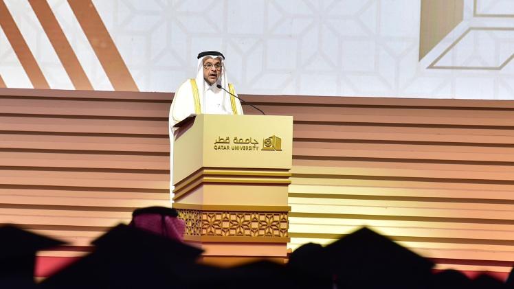 الدكتور عمر الأنصاري رئيس جامعة قطر