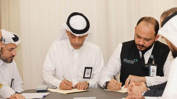 جانب من توقيع الاتفاقية