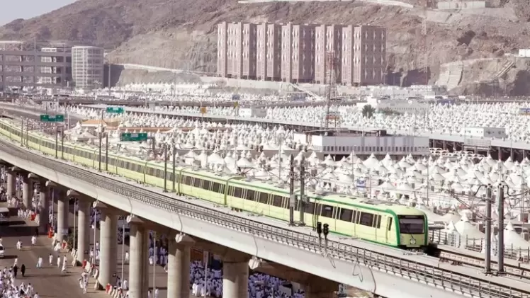 قطار المشاعر المقدسة يربط مكة المكرمة بمنى وعرفات والمزدلفة