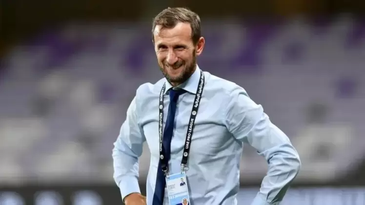 الأرجنتيني رودولفو أروابارينا