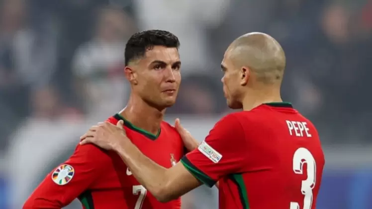 كريستيانو رونالدو وبيبي