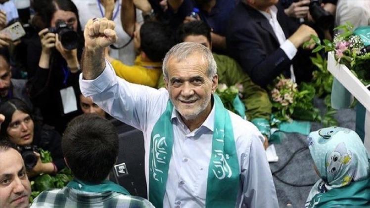 الرئيس الإيراني مسعود بيزشكيان