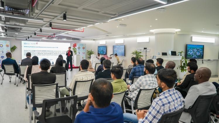 جانب من الورشة