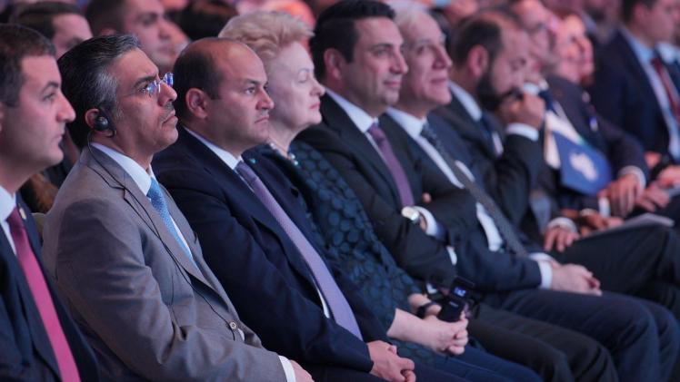 جانب من مشاركة سعادة وزير العمل في المؤتمر