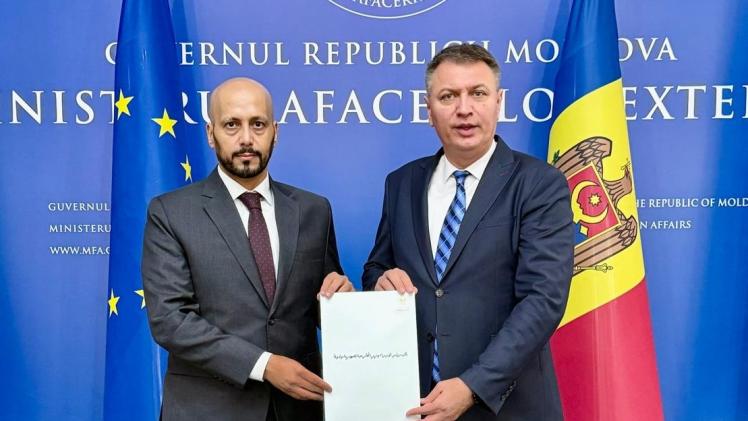 جانب من تسليم أوراق الاعتماد