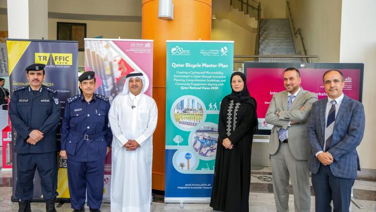 صورة جماعية على هامش الورشة