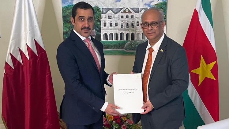 جانب من تسليم أوراق الاعتماد