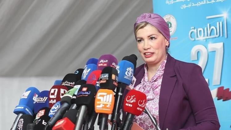 الدكتورة صورية مولوجي وزيرة الثقافة والفنون الجزائرية