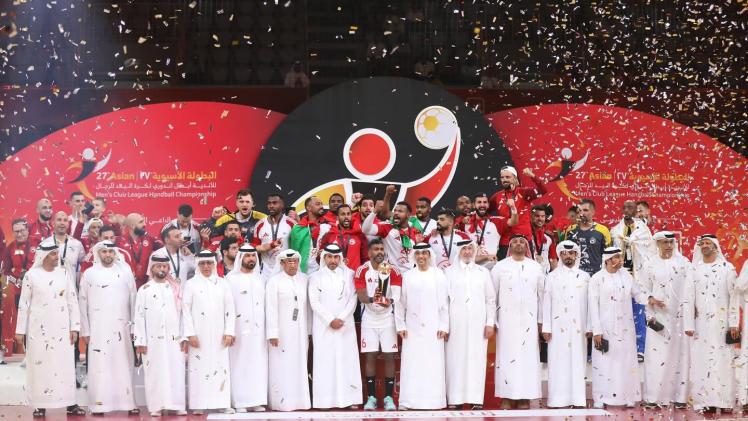 تتويج الشارقة الإماراتي بلقب البطولة