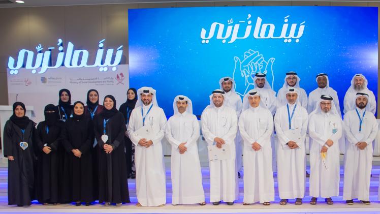 جانب من الحلقة النقاشية