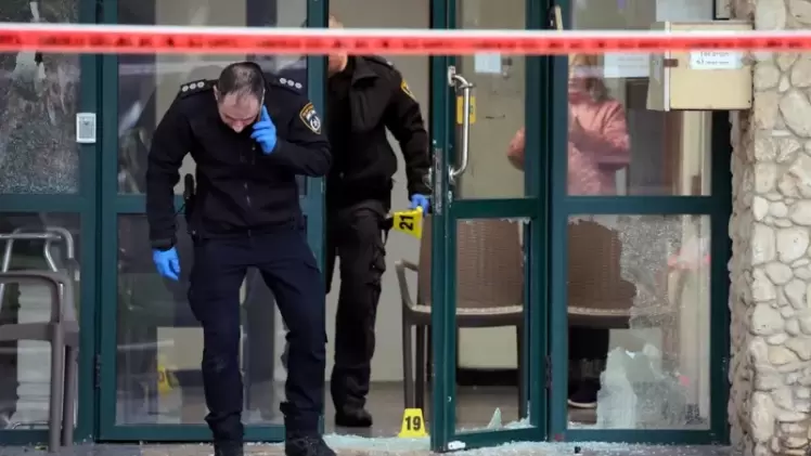 من موقع عملية الطعن في هرتسليا