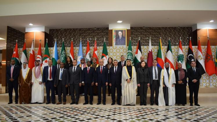 صورة جماعية للمشاركين في المؤتمر