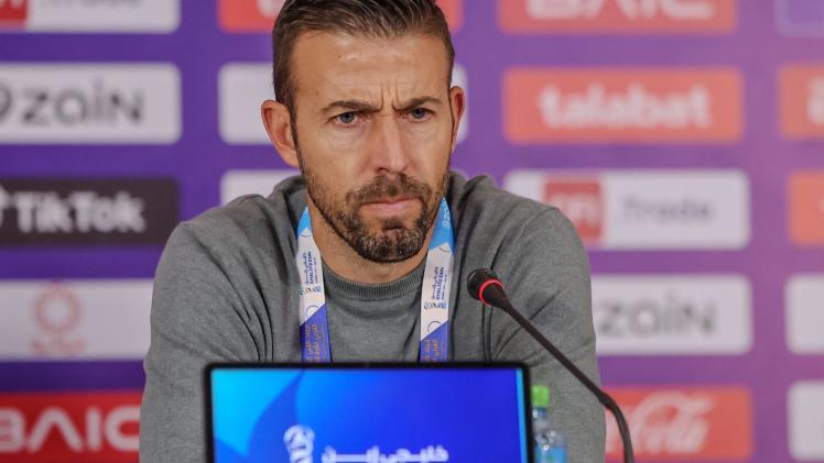 لويس غارسيا مدرب المنتخب القطري