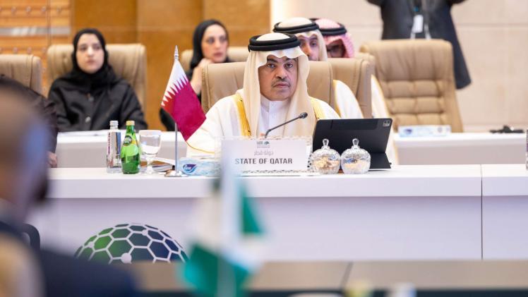 سعادة السيد علي بن أحمد الكواري وزير المالية