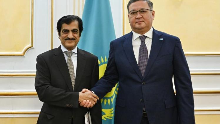 جانب من تسليم الرسالة