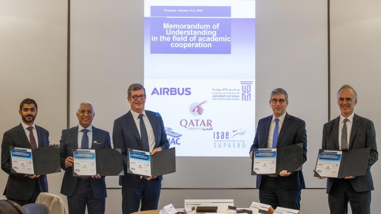 جانب من توقيع مذكرة التفاهم