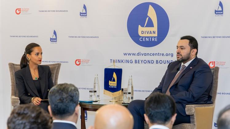 جانب من مشاركة سعادة الوزير في الجلسة