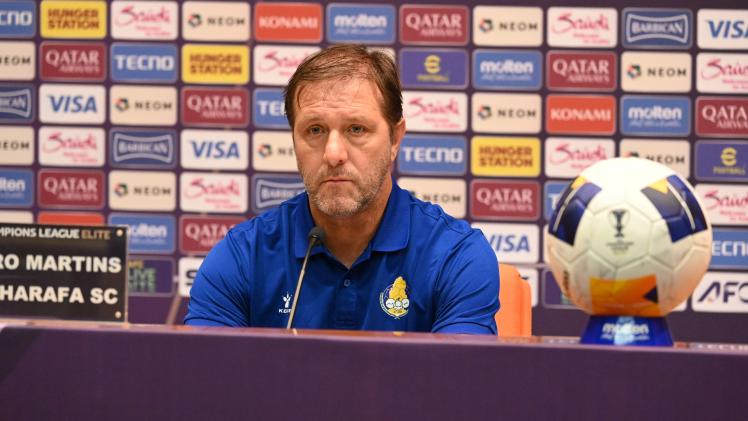 بيدرو مارتينيز مدرب الغرافة