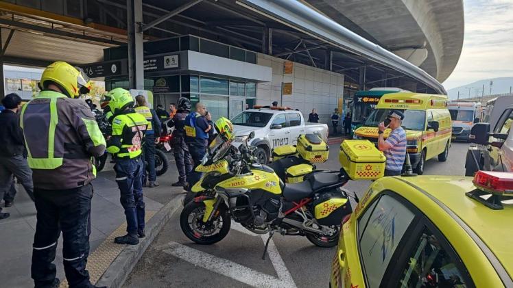 الإسعاف الإسرائيلي في محيط عملية الطعن بحيفا