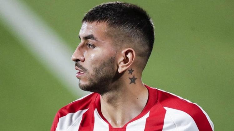 أنخيل كوريا مهاجم أتليتيكو مدريد