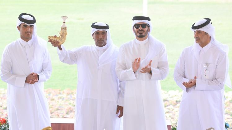 جانب من تتويج االفائزين