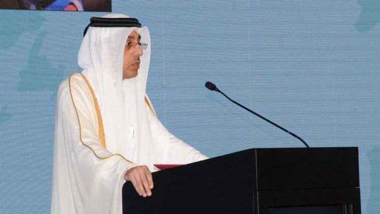 سعادة الدكتور علي بن صميخ المري وزير العمل