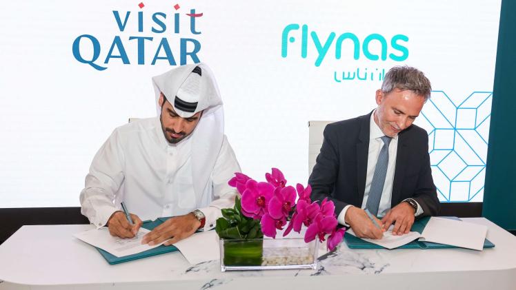 جانب من توقيع الاتفاقية