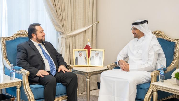 جانب من أحد الاجتماعين