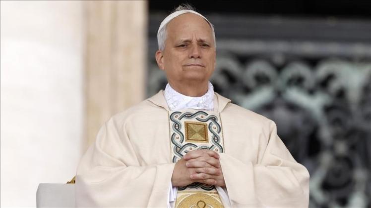 بابا الفاتيكان ليو الرابع عشر