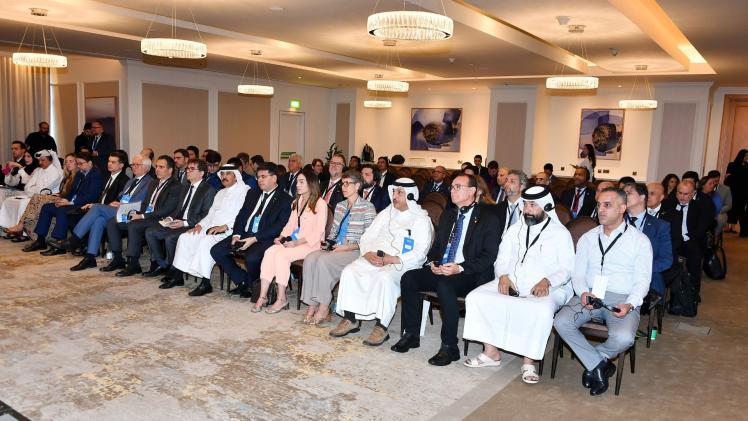 جانب من الندوة