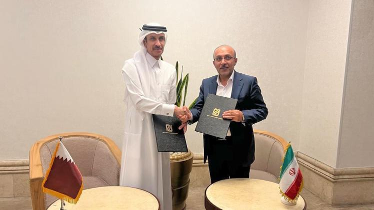 جانب من توقيع الاتفاقية