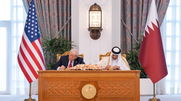 سمو الأمير والرئيس الأمريكي يشهدان التوقيع على اتفاقية