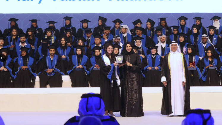 جانب من حفل التخرج