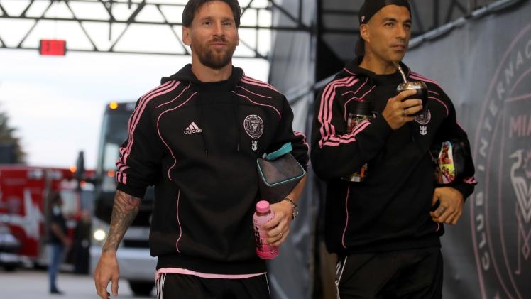 سواريز وميسي