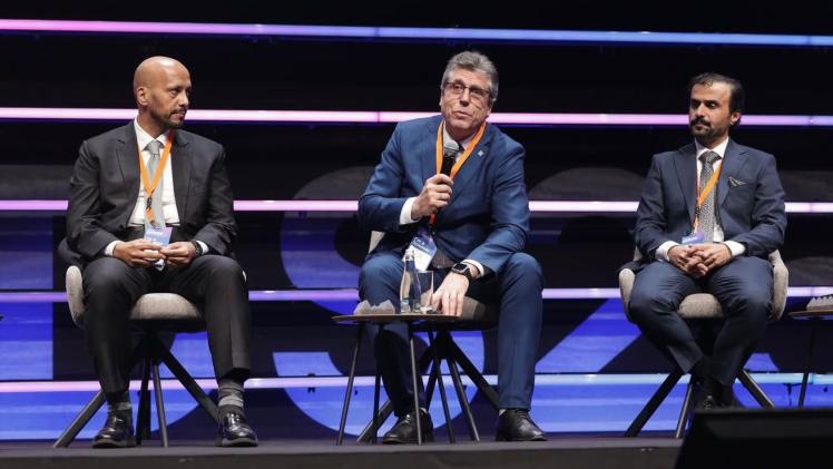 سعادة الدكتور تركي بن عبدالله زيد آل محمود خلال مشاركته في قمة مولدوفا الرقمية
