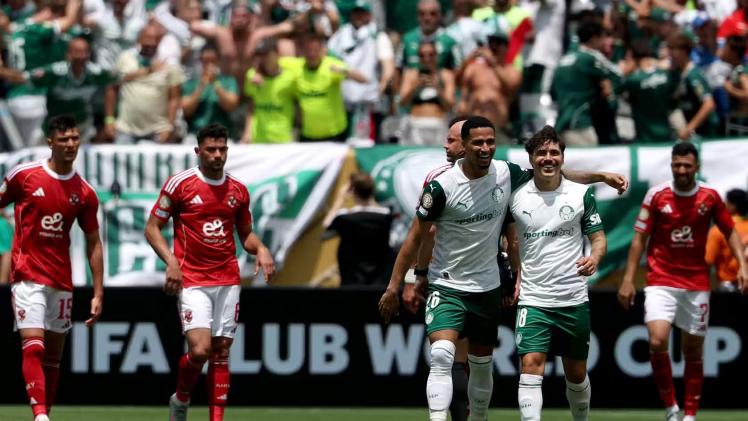 لقطة من مباراة الأهلي المصري وبالميراس