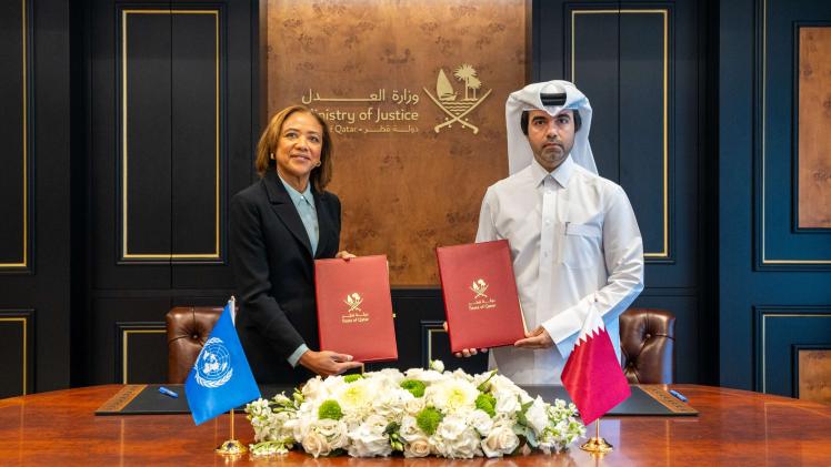 جانب من توقيع الاتفاقية