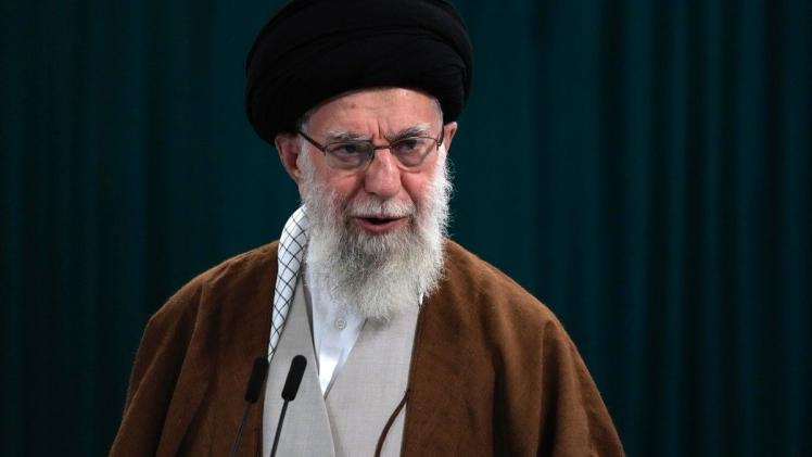 السيد علي خامنئي المرشد الأعلى الإيراني