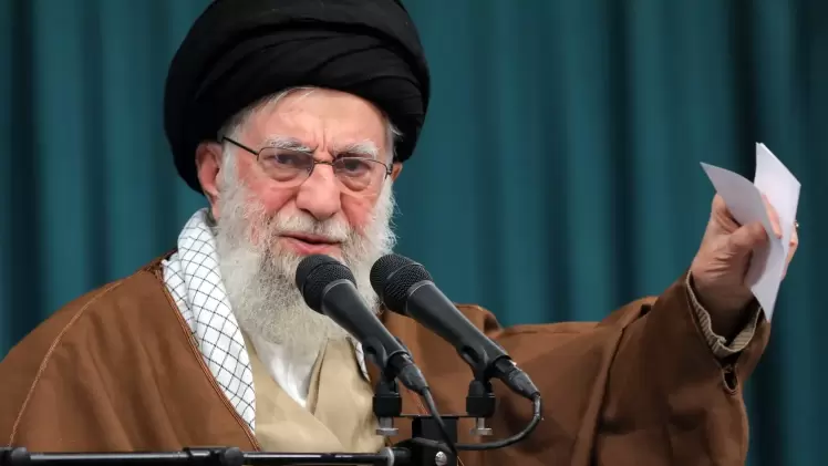 المرشد الأعلى الإيراني آية الله علي خامنئي