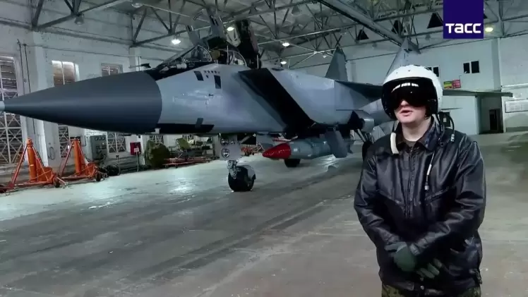 الطيار الروسي الذي زعم تعرضه لمحاولة تجنيد لتسهيل اختطاف طائرته