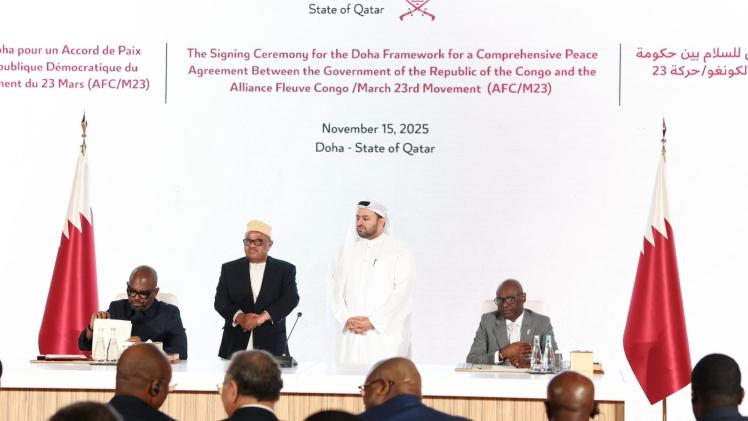 جانب من توقيع الاتفاقية