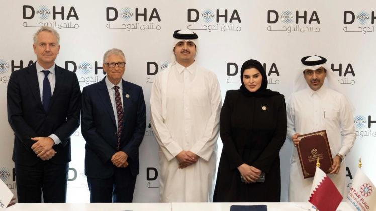 جانب من توقيع الاتفاقيات